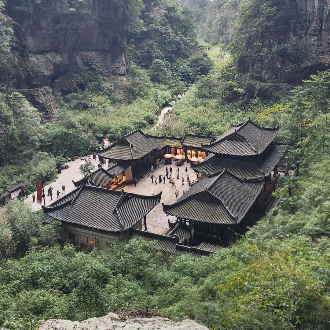 Specialized teachers Karkade connects you to teachers who are great in teaching Chinese to non-Chinese speakers.